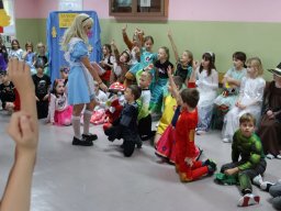 b_1024_768_0_00_images_2023_2024_Swietlica_Bajkowe_Swieto_402268315_805315178063099_2005550525795790525_n